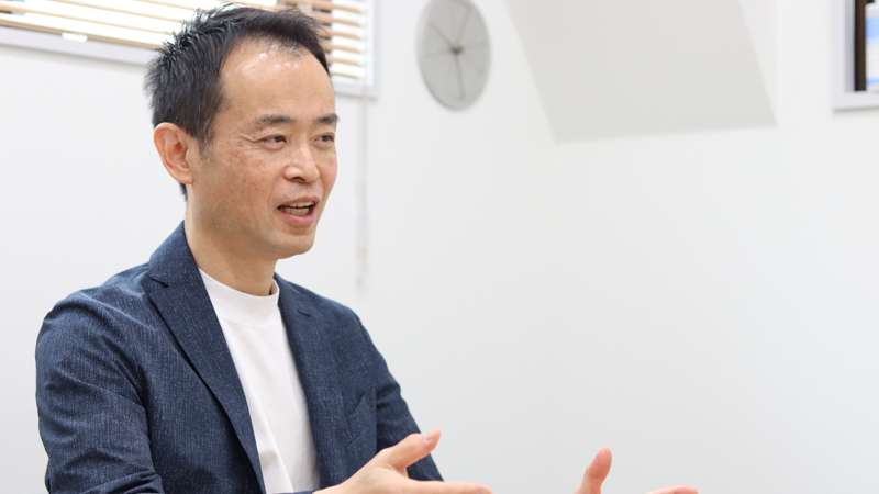 Motoki Totsugi during an interview